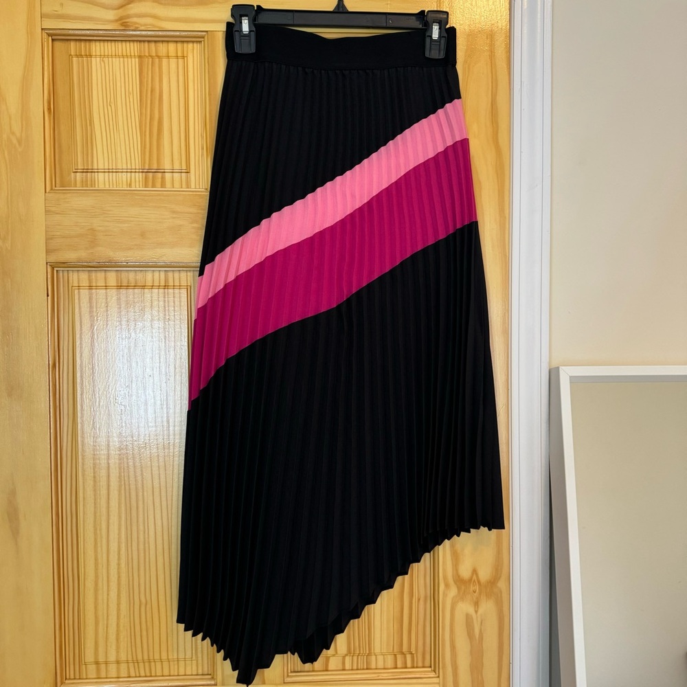 Skirt DKNY, perfect condition